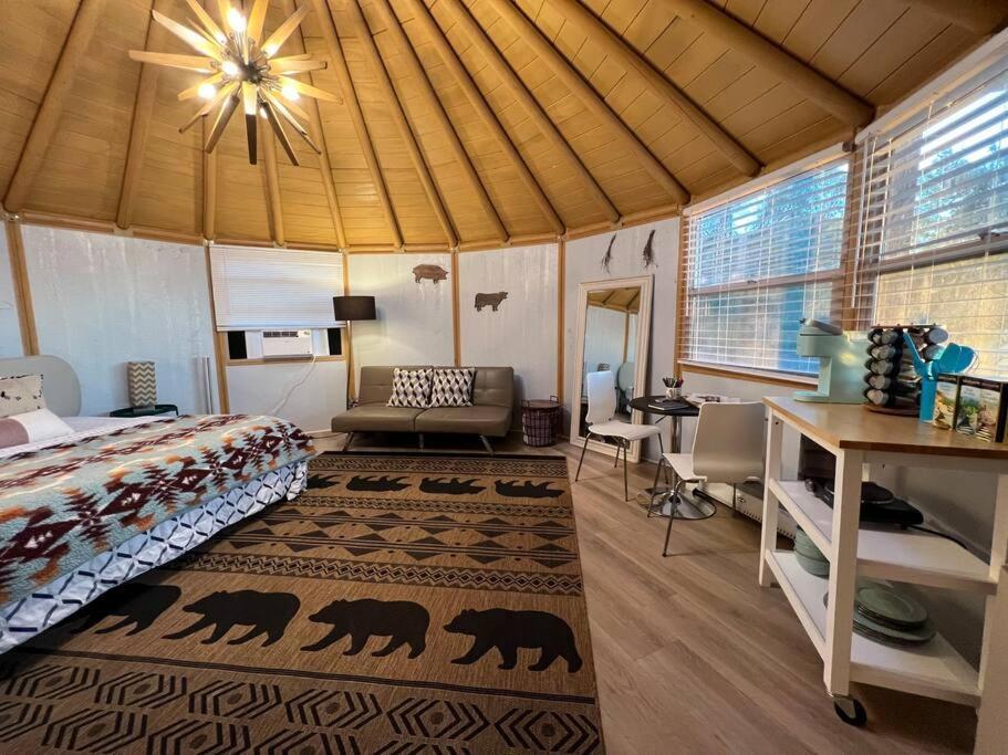 Glamping-Sky Dome Yurt-Tiny House-2 By Lavenders Field Villa Valley Center Exteriör bild