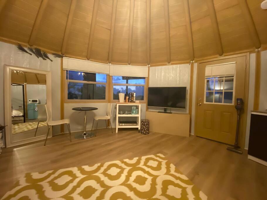 Glamping-Sky Dome Yurt-Tiny House-2 By Lavenders Field Villa Valley Center Exteriör bild