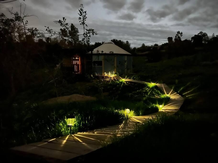 Glamping-Sky Dome Yurt-Tiny House-2 By Lavenders Field Villa Valley Center Exteriör bild